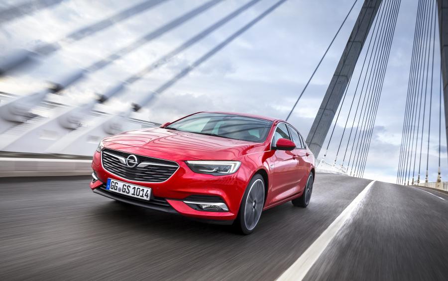  Opel Insignia Grand Sport Turbo 4x4 2017 года  (фото 38 из 41)